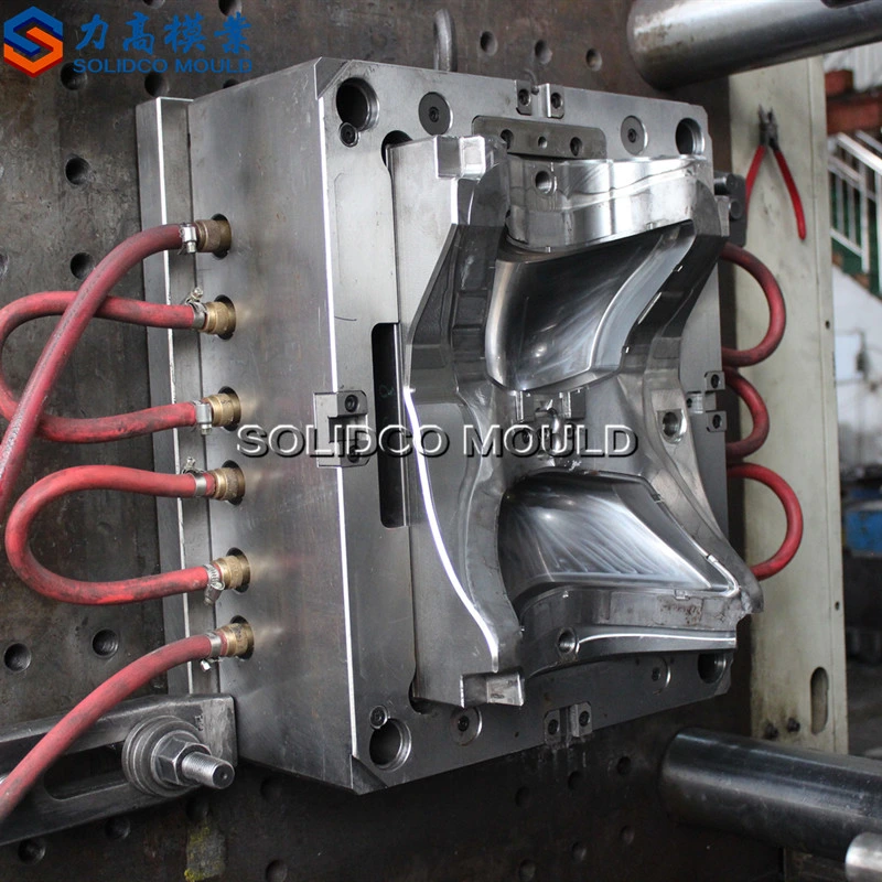 China Supplier Making Plastic Injection Mold for Motorcycle Helmet